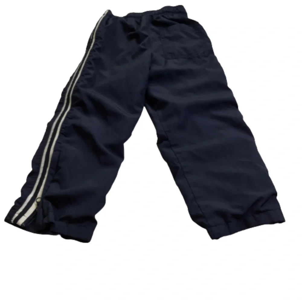 OshKosh Boys Bottom Bundle of 2 Shorts Track Pants size 4